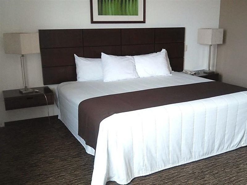 Hotel Fray Junipero Serra Tepic Εξωτερικό φωτογραφία