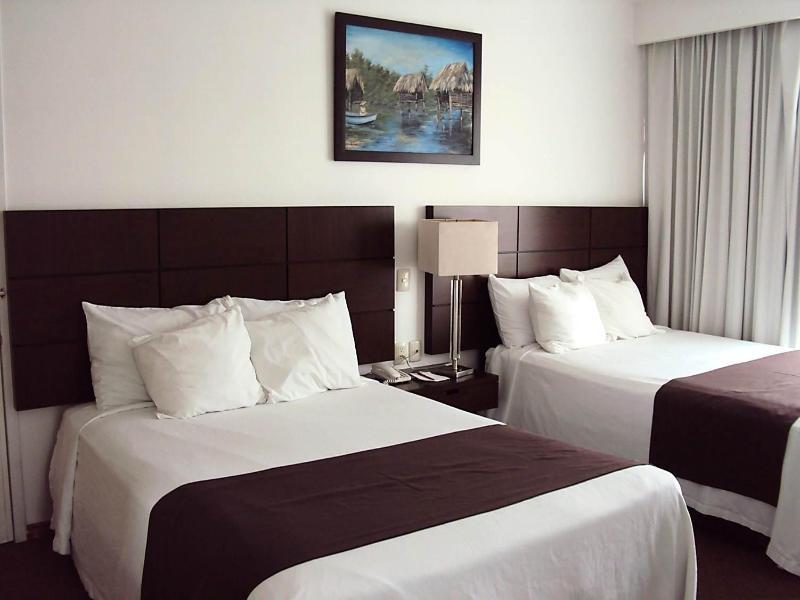 Hotel Fray Junipero Serra Tepic Εξωτερικό φωτογραφία